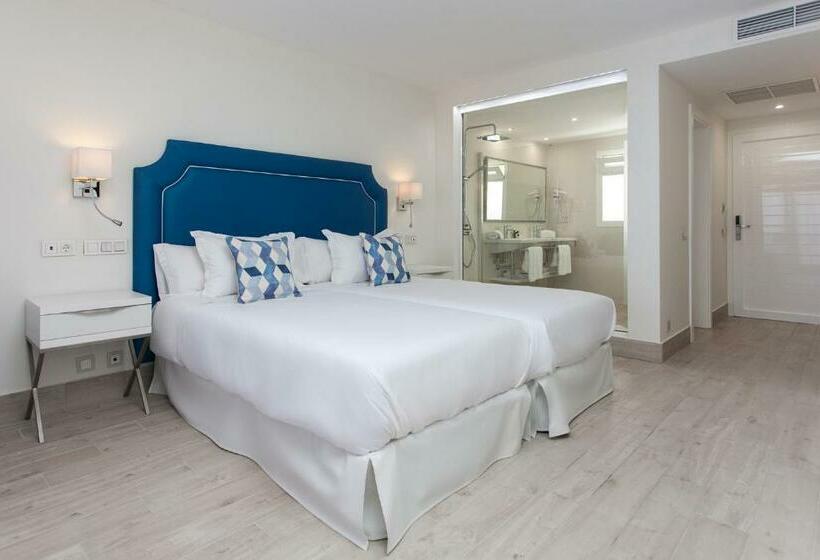 חדר סטנדרט לשלושה, Boutique Tao Caleta Mar