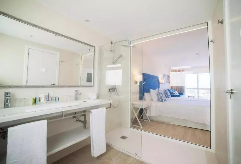 اتاق استاندارد سه نفره, Boutique Tao Caleta Mar