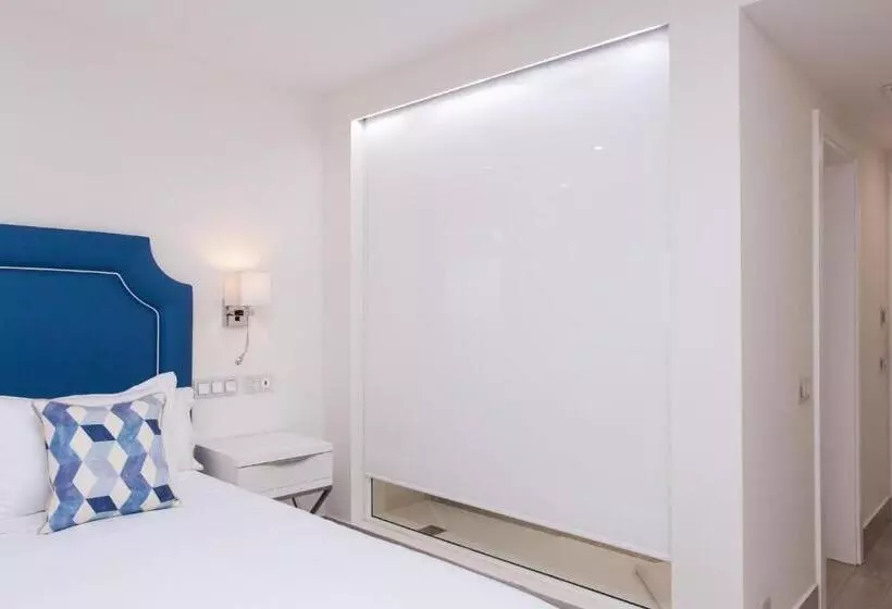 اتاق استاندارد سه نفره, Boutique Tao Caleta Mar