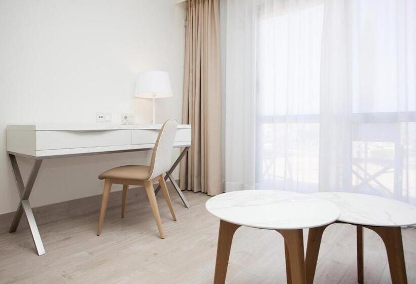 חדר סטנדרט לשלושה, Boutique Tao Caleta Mar