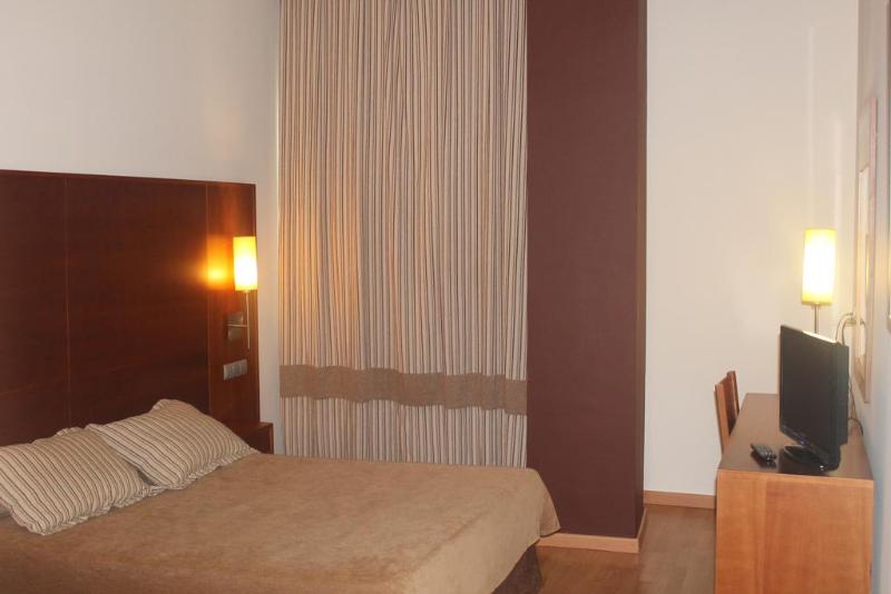Habitación Estándar Individual, Bs Capitulaciones