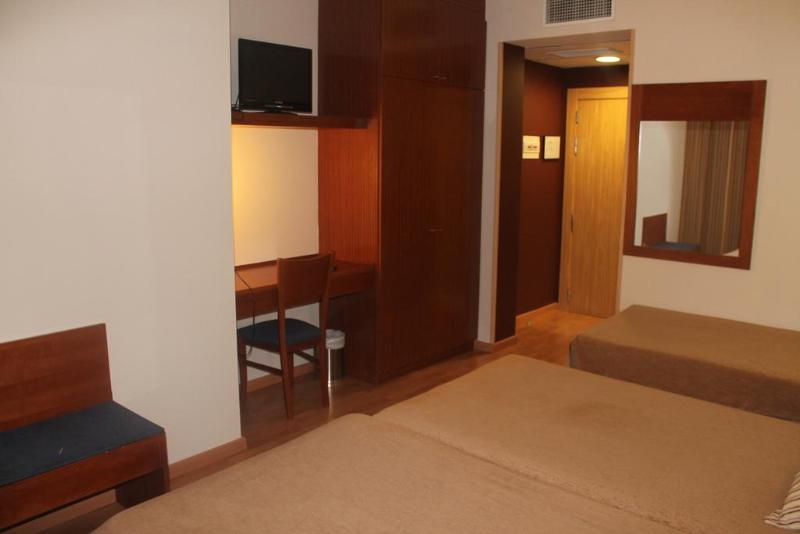 Habitación Triple Estándar, Bs Capitulaciones