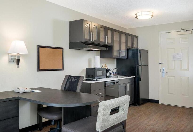 身障者適用スイートルーム, Candlewood Suites Durham   Rtp, An Ihg