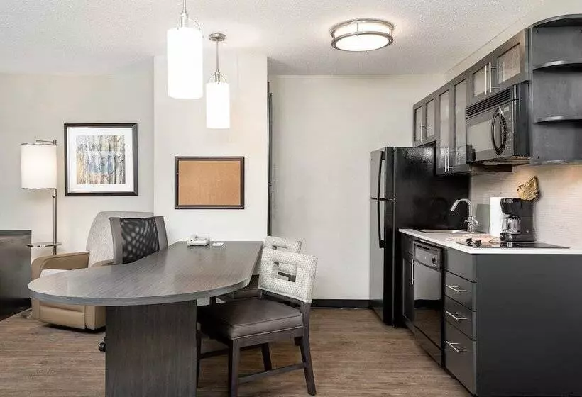 身障者適用スイートルーム, Candlewood Suites Durham   Rtp, An Ihg
