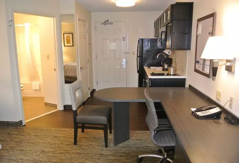 スタンダードスタジオ, Candlewood Suites Washington Fairfax, An Ihg