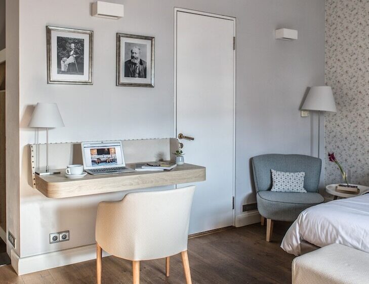 اتاق استاندارد, Design Hotel Neruda