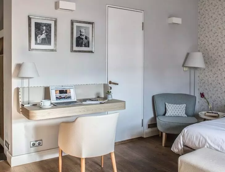 اتاق استاندارد, Design Hotel Neruda