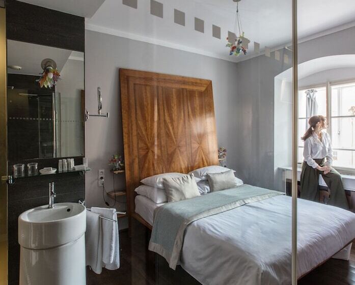 اتاق سوپریور, Design Hotel Neruda
