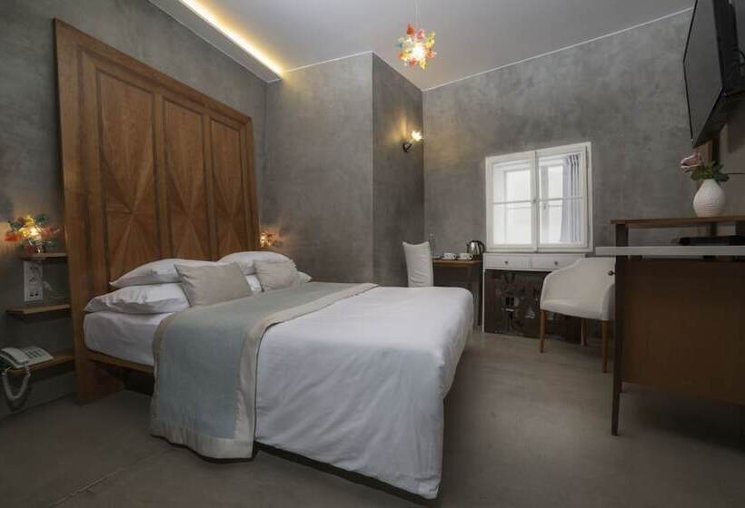 اتاق سوپریور, Design Hotel Neruda