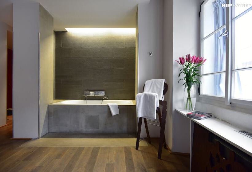 اتاق لوکس, Design Hotel Neruda