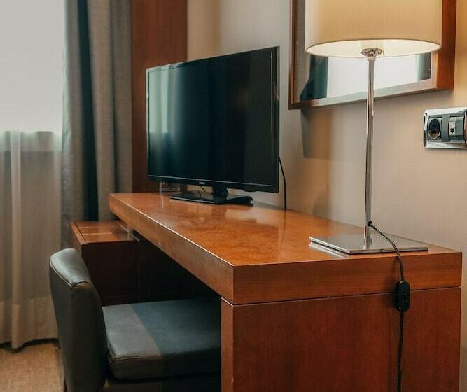 اتاق استاندارد یک نفره, Dom Carlos Liberty