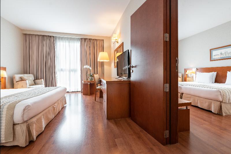 Номер Стандарт, Eurostars San Lazaro