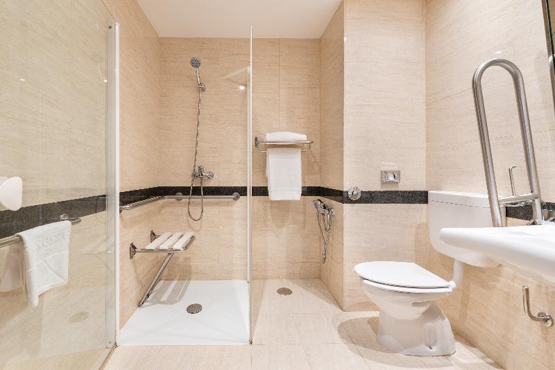 Номер Стандарт, Eurostars San Lazaro