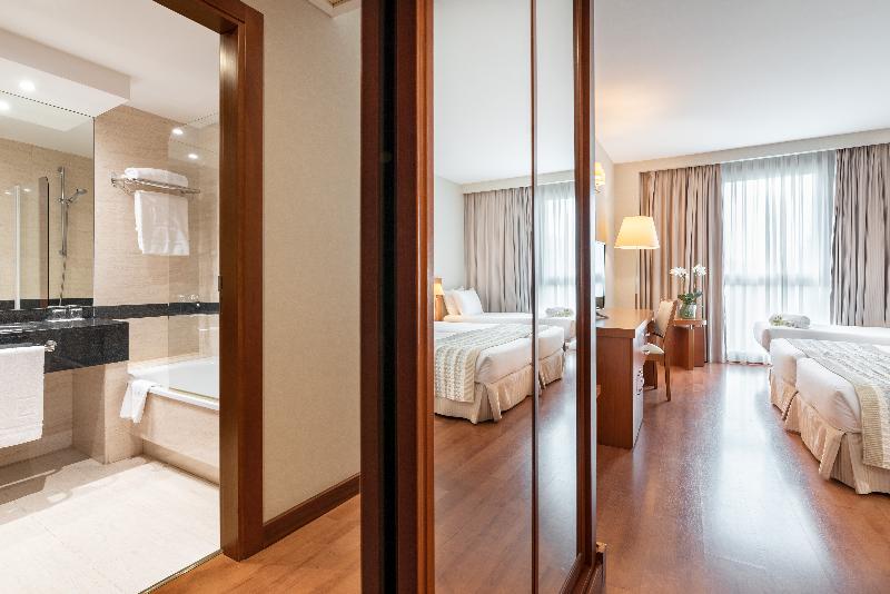 Номер Стандарт Трехместный, Eurostars San Lazaro