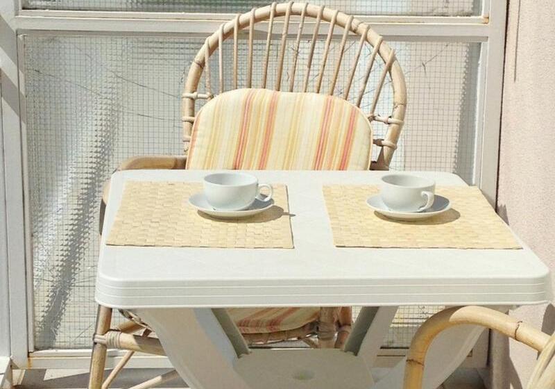 Номер Стандарт, Eurostars San Lazaro