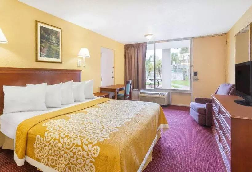 Standard-huone King-vuode, Howard Johnson By Wyndham Orlando International Drive