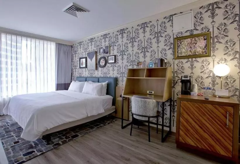 身障者適用キングサイズベッドルーム, Indigo New Orleans French Quarter By Ihg