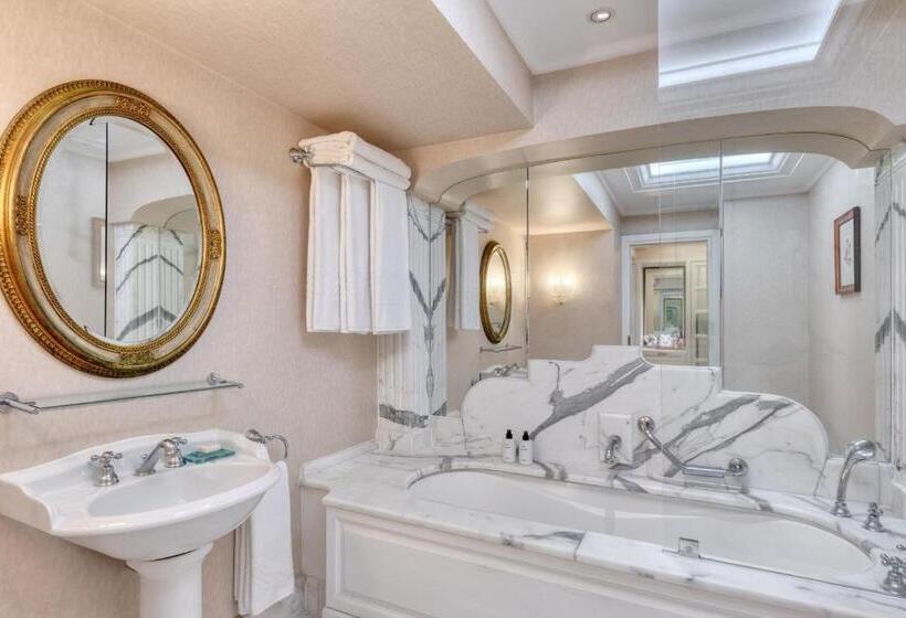 キングサイズベッド、シティビューデラックスルーム, King George, A Luxury Collection Hotel, Athens