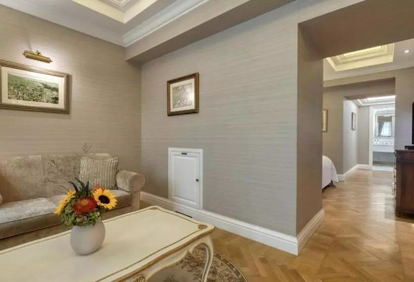 キングサイズベッドのデラックススイート, King George, A Luxury Collection Hotel, Athens
