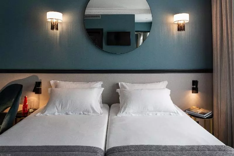 اتاق کلاب, Lenox Montparnasse