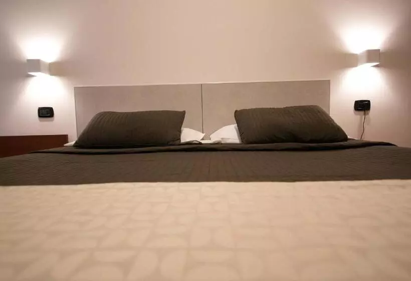 اتاق استاندارد, Mediterranea Hotel & Convention Center