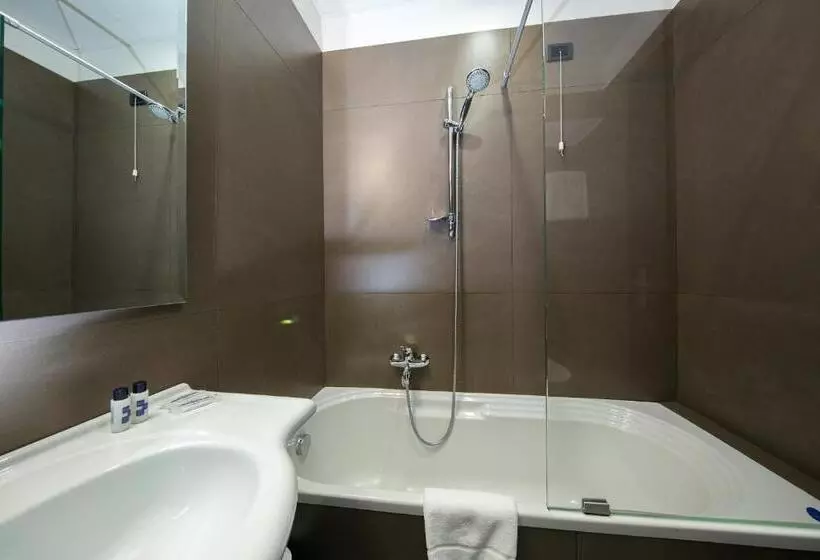 اتاق سوپریور با بالکن, Mediterranea Hotel & Convention Center