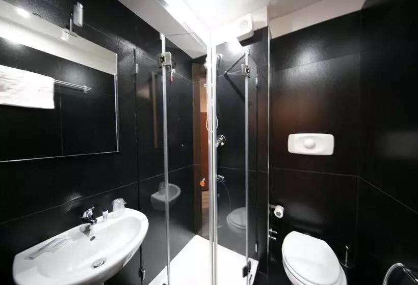 اتاق استاندارد یک نفره, Mediterranea Hotel & Convention Center