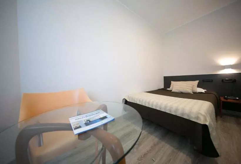 اتاق استاندارد یک نفره, Mediterranea Hotel & Convention Center