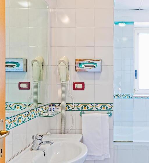 ジュニアスイート, Mediterranea Hotel & Convention Center