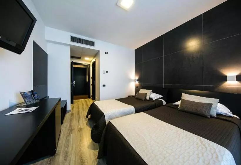 اتاق استاندارد سه نفره, Mediterranea Hotel & Convention Center