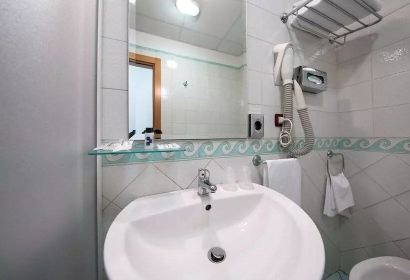 اتاق استاندارد, Mediterranea Hotel & Convention Center