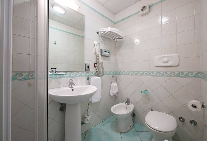 חדר סטנדרט, Mediterranea Hotel & Convention Center