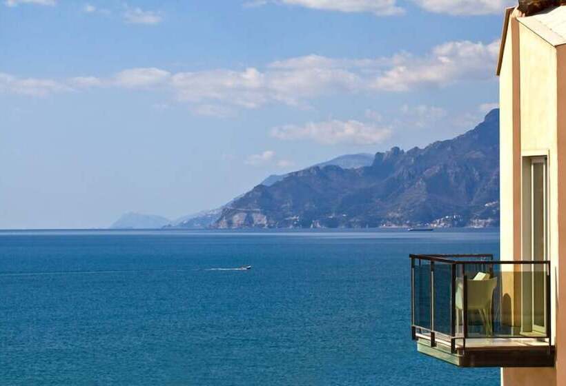 ジュニアスイート, Mediterranea Hotel & Convention Center