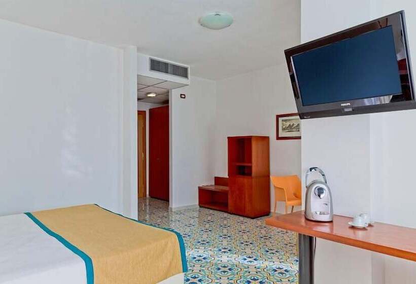 ジュニアスイート, Mediterranea Hotel & Convention Center