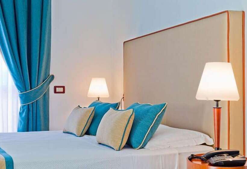 סוויטת ג'וניור, Mediterranea Hotel & Convention Center