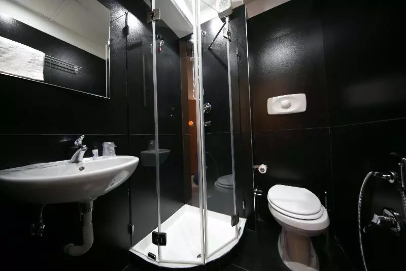 اتاق استاندارد یک نفره, Mediterranea Hotel & Convention Center
