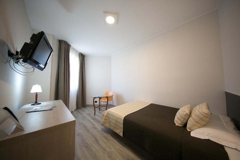 חדר סטנדרט יחיד, Mediterranea Hotel & Convention Center