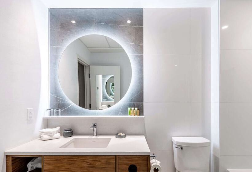 高级大房间, Royal William, Ascend Hotel Collection