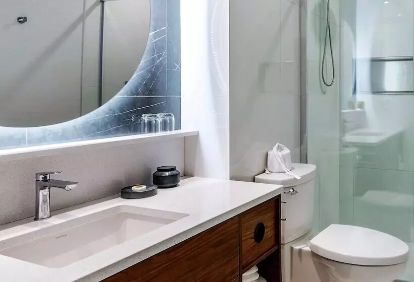اتاق سوپریور, Royal William, Ascend Hotel Collection