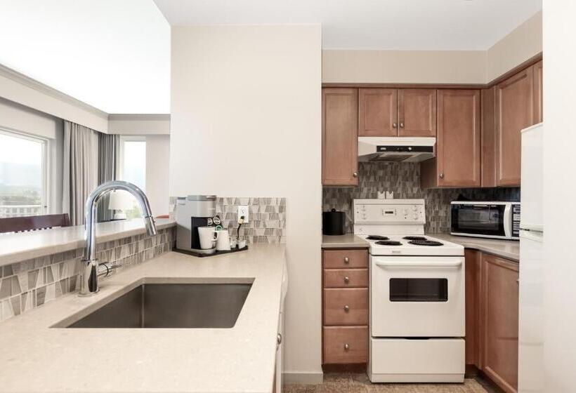 高级套房, Manteo At Eldorado Resort