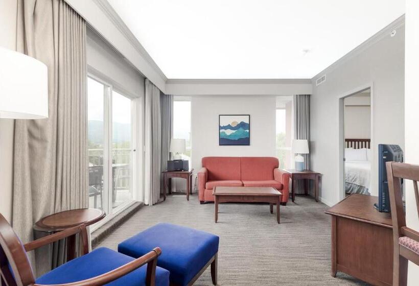 高级套房, Manteo At Eldorado Resort