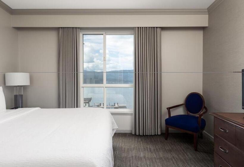 Suite with lake view, Manteo At Eldorado Resort