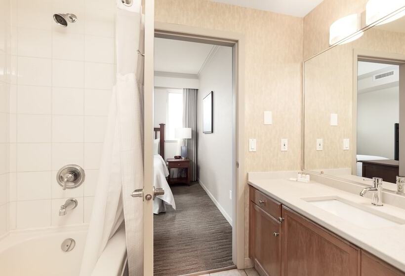 高级套房, Manteo At Eldorado Resort