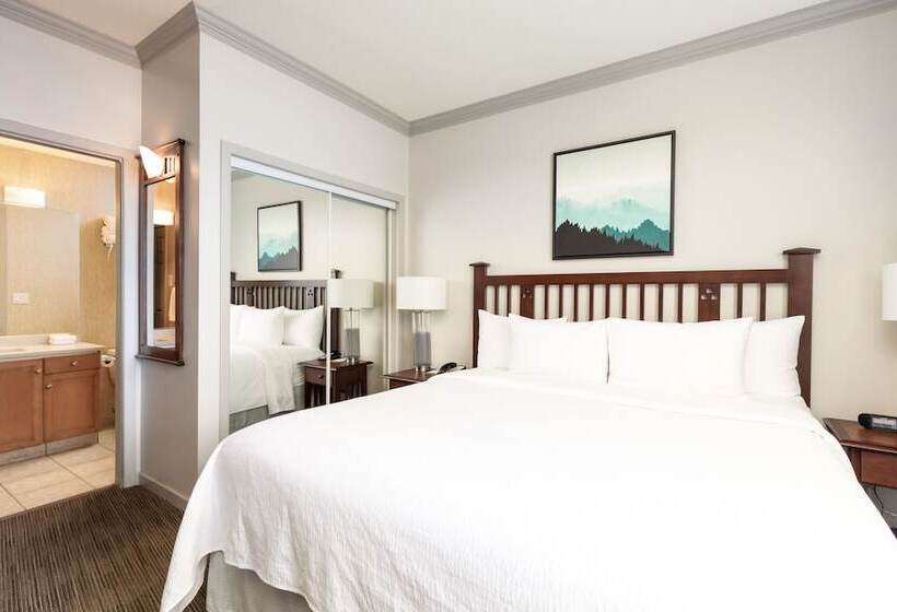 高级套房, Manteo At Eldorado Resort