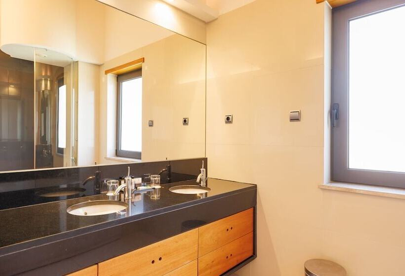 דירת דלוקס 2 חדרי שינה עם ג'קוזי, Vale Do Lobo Resort