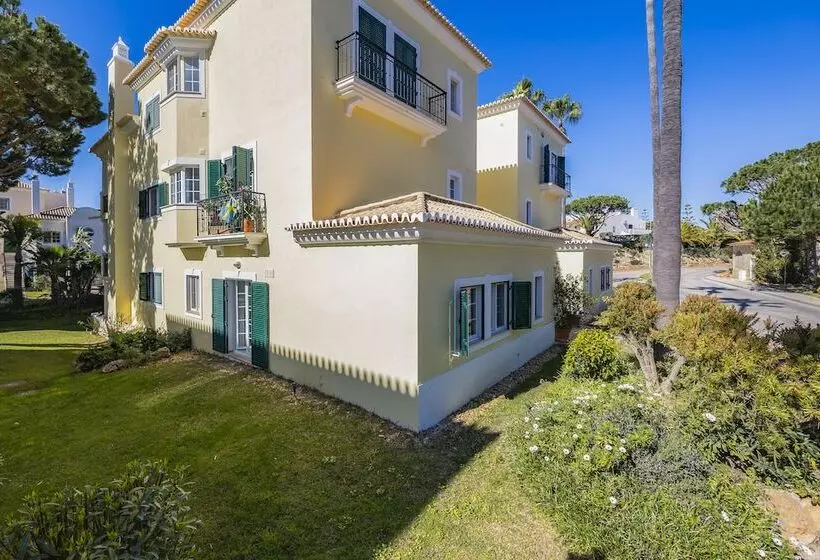 استودیوی استاندارد, Vale Do Lobo Resort