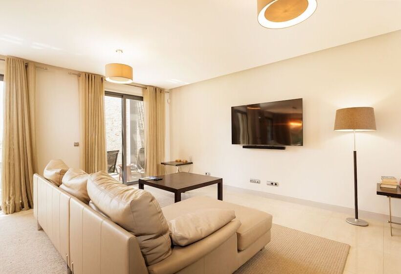 דירת דלוקס 3 חדרי שינה, Vale Do Lobo Resort