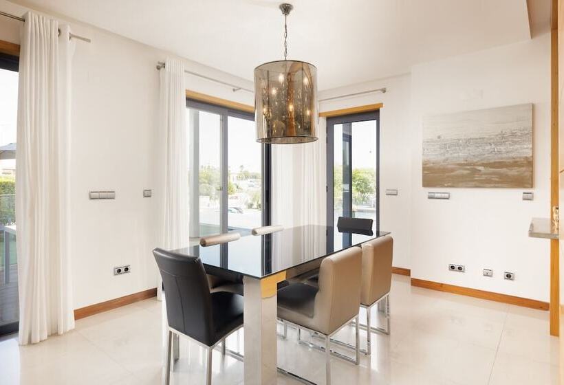 דירת דלוקס 3 חדרי שינה, Vale Do Lobo Resort