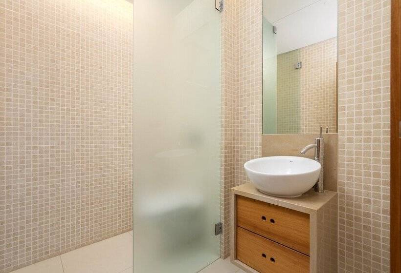 דירת דלוקס 2 חדרי שינה עם ג'קוזי, Vale Do Lobo Resort