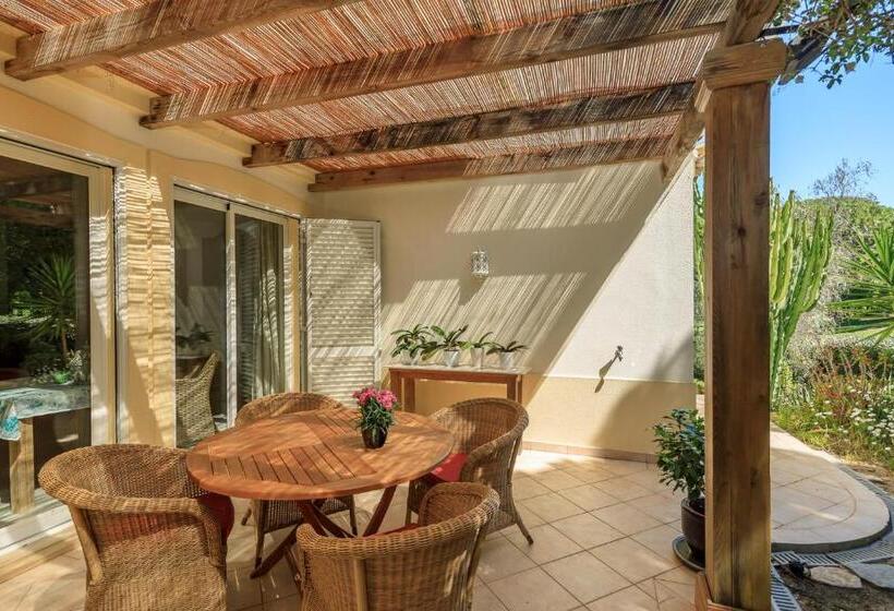 וילה סופריור 3 חדרים, Vale Do Lobo Resort